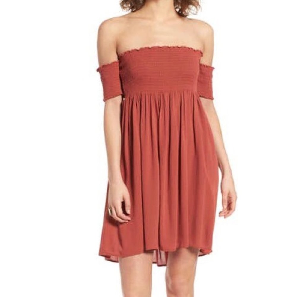 Sun & Shadow Rust Smocked Off the Shoulder Dress Rust Size Small